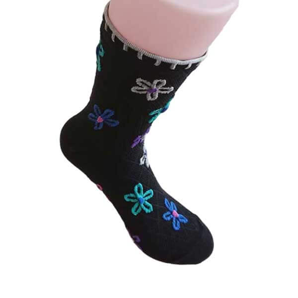 文青襪子︱手繪彩色花朵 純棉 透氣 吸汗 舒適 中筒襪 黑色